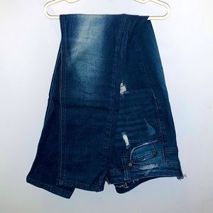 Dark blue ripped skinny high-rise jeans-women’s size 6        ~Brand:Blue Desire